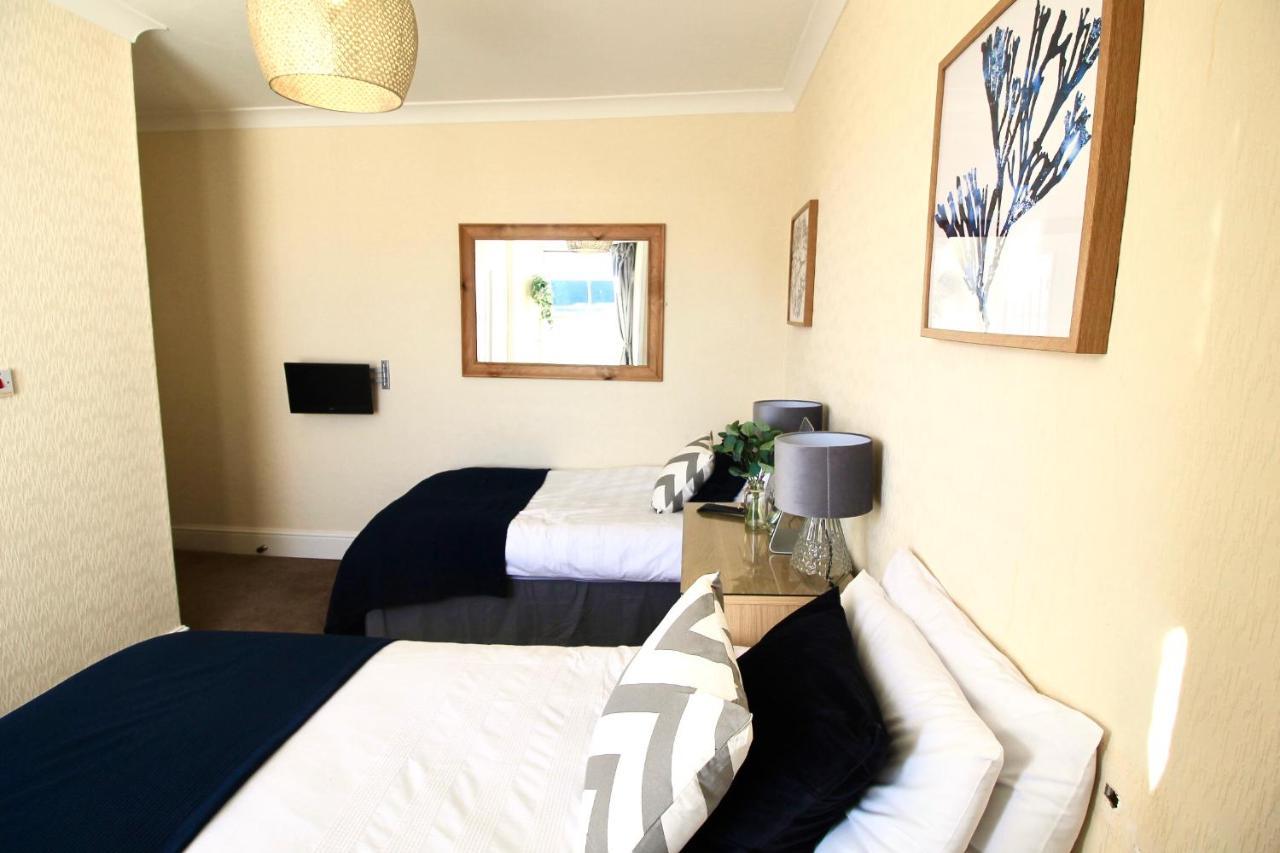 The Mounts Bay Inn Mullion Ngoại thất bức ảnh