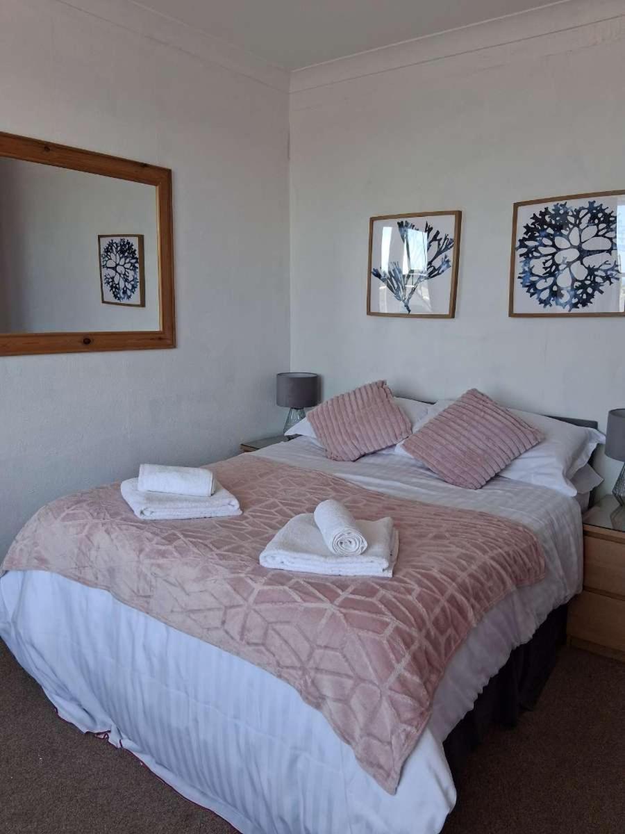The Mounts Bay Inn Mullion Ngoại thất bức ảnh